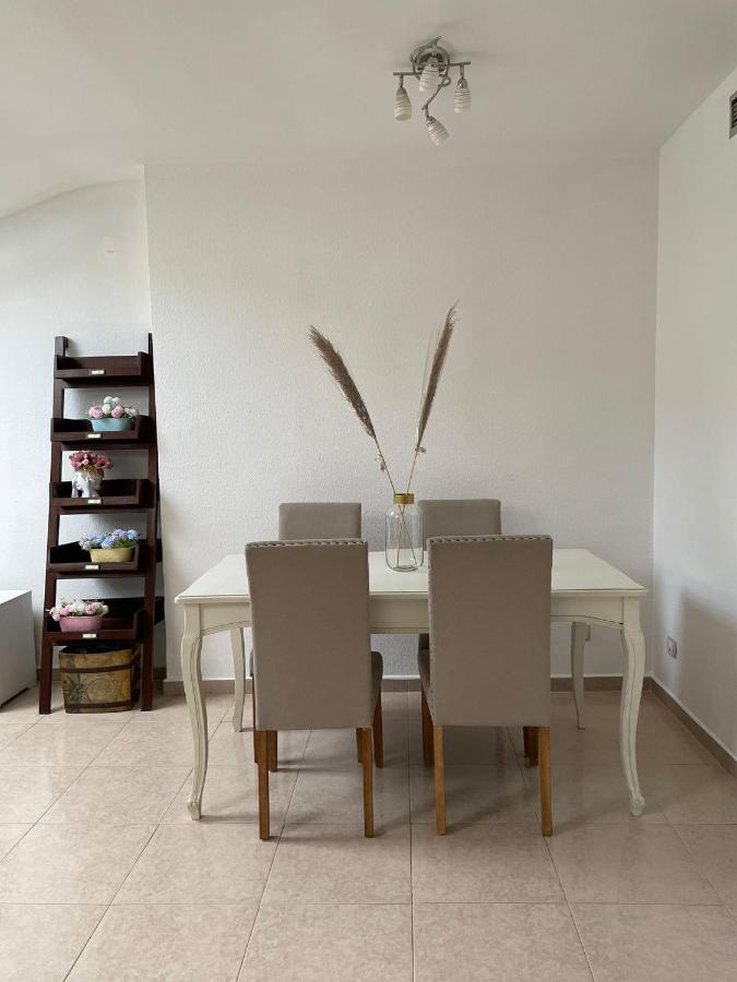 Vtz El Balcon De Rey Alfonso V Apartman Zaragoza Kültér fotó